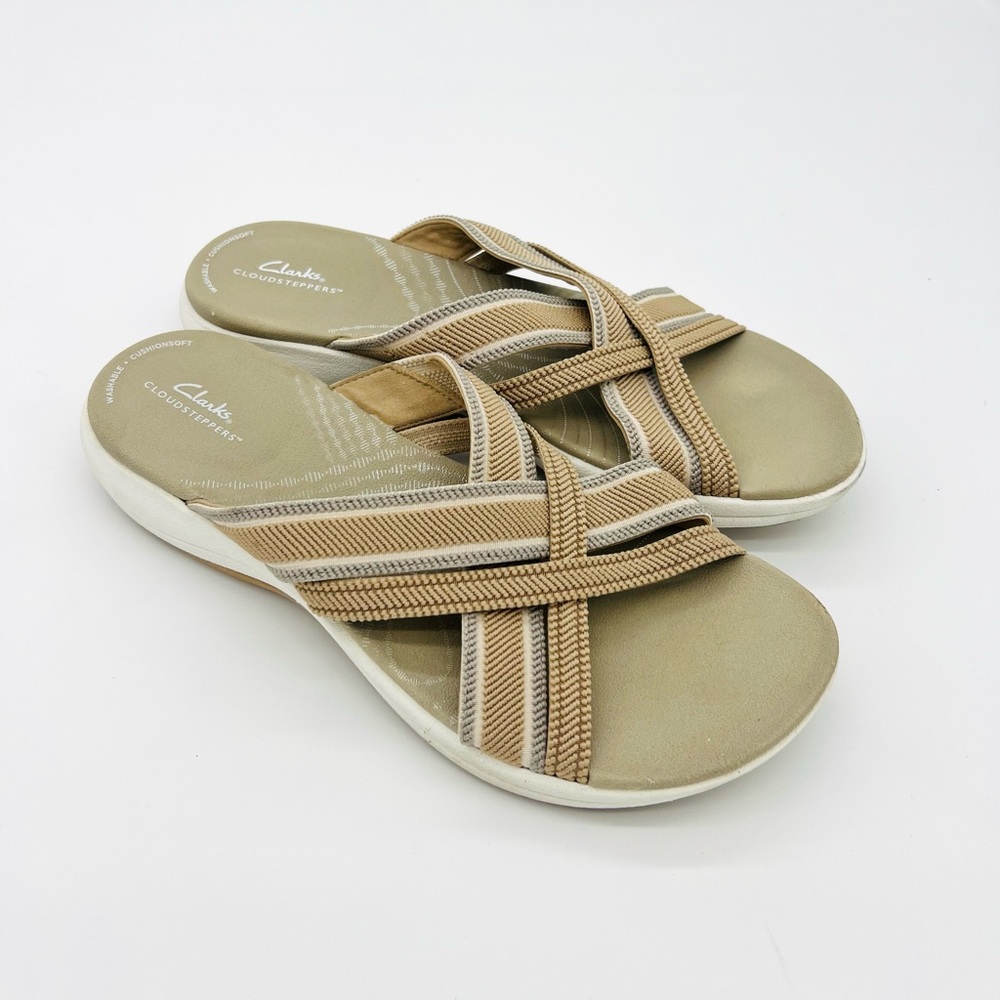 Clark’s Cloudsteppers Slip On Sandals Mira Isle Tan Beige Womens Size 9.5